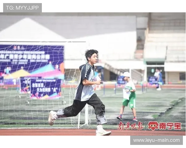 马桥公开赛青少年组：何震翔带伤夺冠展韧性